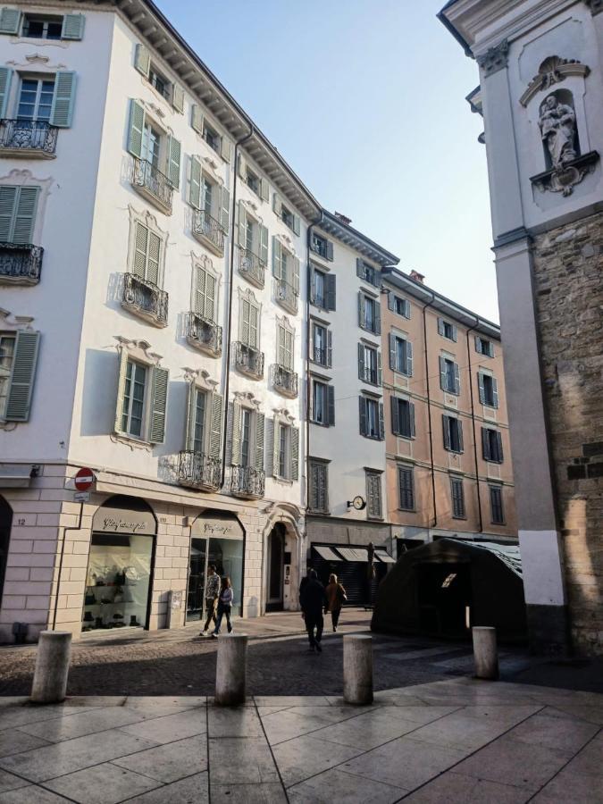 "A Casa Di Giacomo" Luxury Rooms Con Aria Condizionata Bergamo Luaran gambar