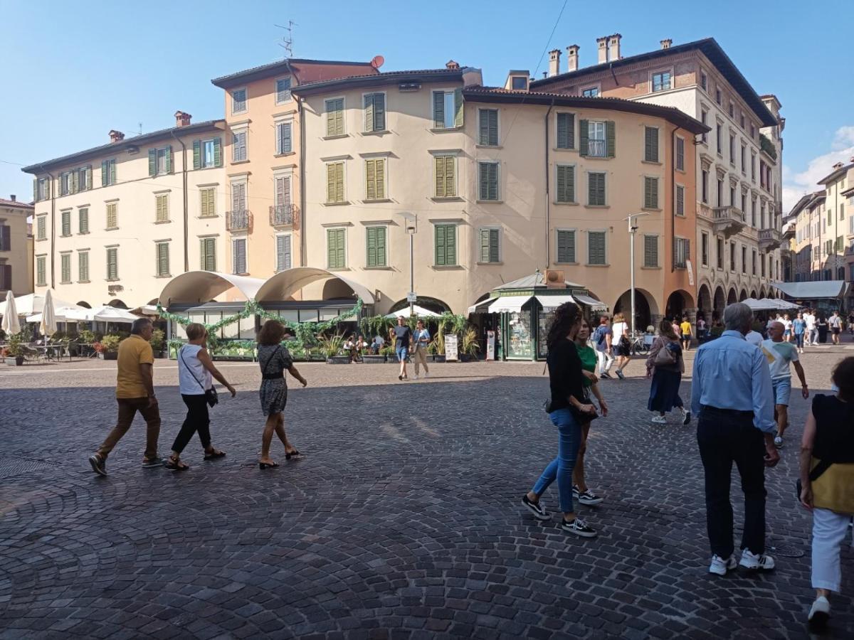 "A Casa Di Giacomo" Luxury Rooms Con Aria Condizionata Bergamo Luaran gambar